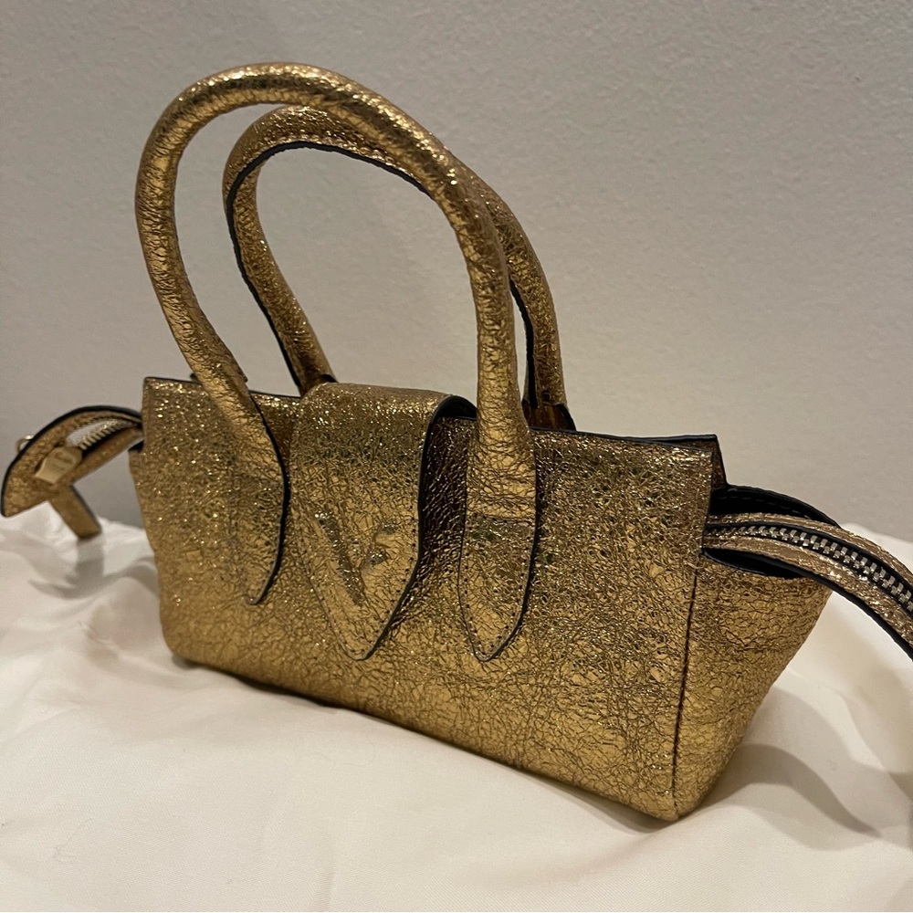 NWT. VIKELE STUDIO Mini Handbag Crossbody Bag - Gold - Picture 4 of 12